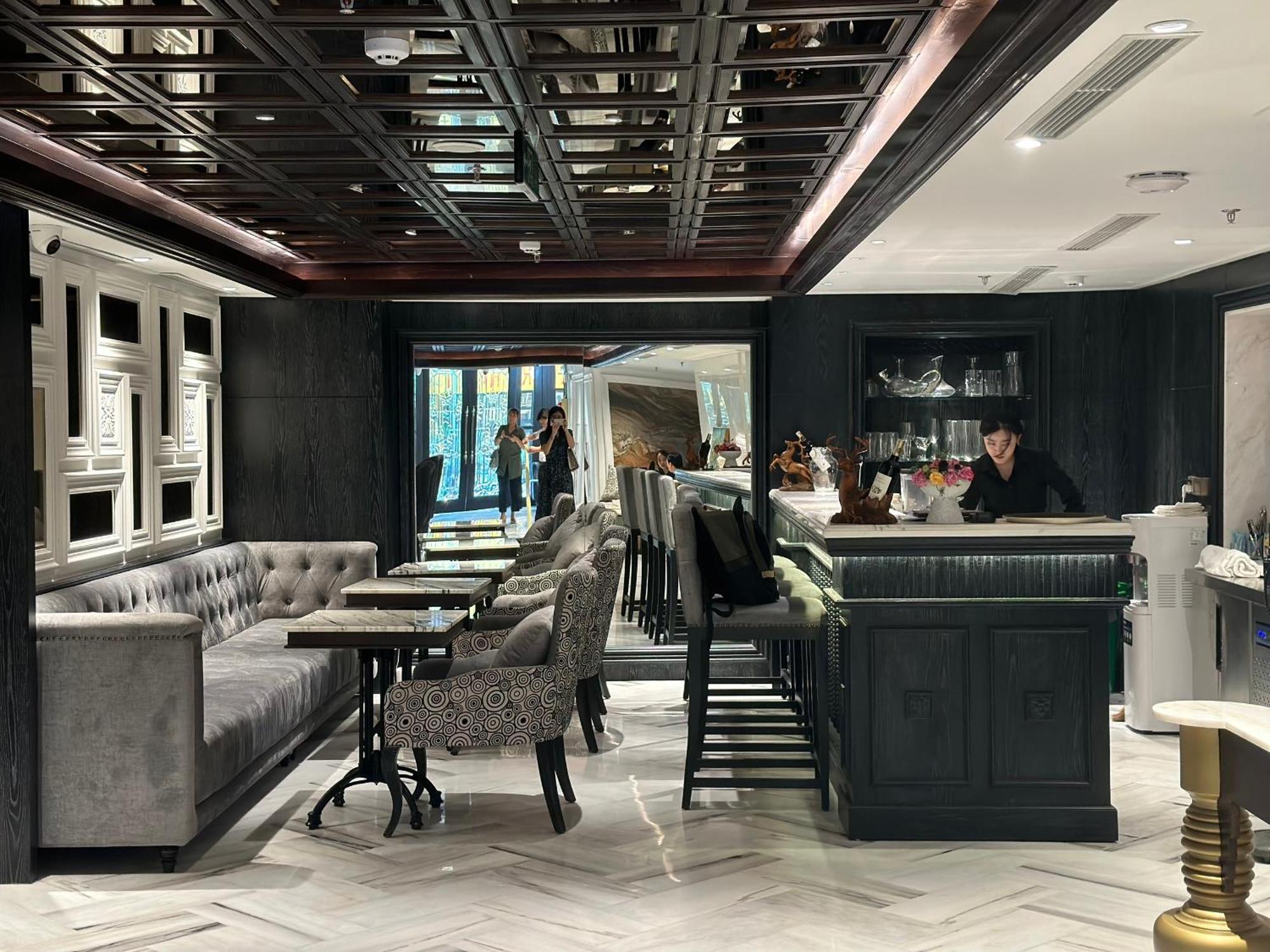 Luxe Paradise Premium Hotel Pham Hong Thai, Hanoi